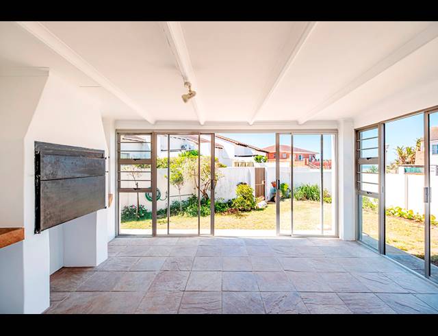 3 BEDROOM TOWNHOUSE RENTED IN BLUEWATER BAY